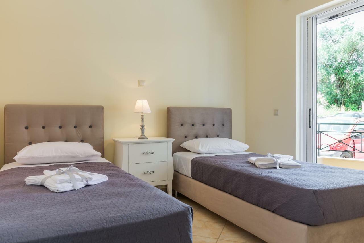Michael Apartments Alepou Extérieur photo