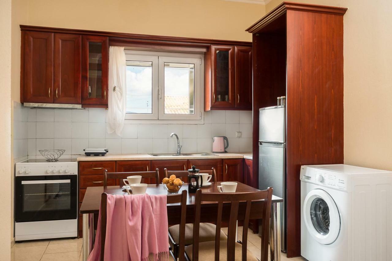 Michael Apartments Alepou Extérieur photo