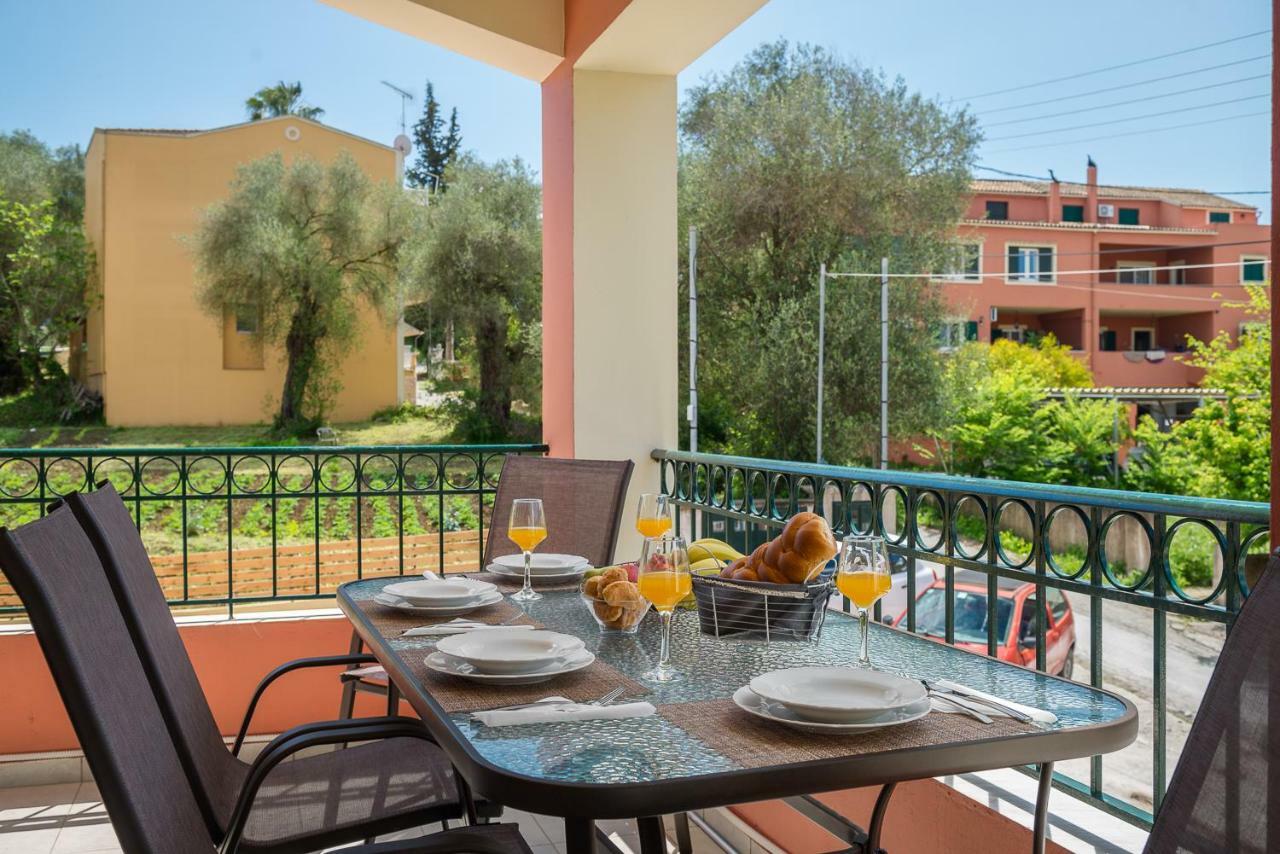 Michael Apartments Alepou Extérieur photo