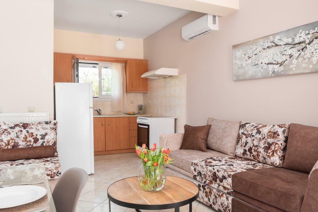 Michael Apartments Alepou Extérieur photo